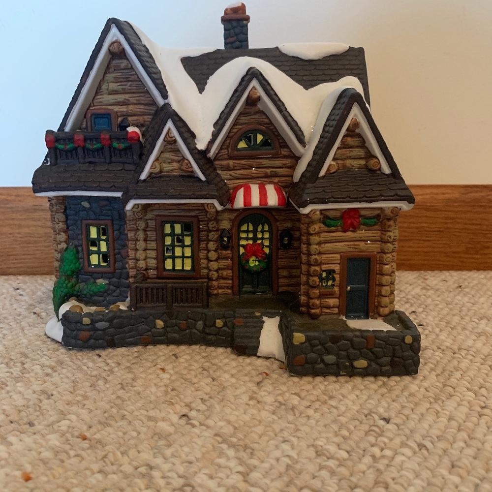 Santa’s Workbench collection, Victorian Series, Hunters Hideaway 2001